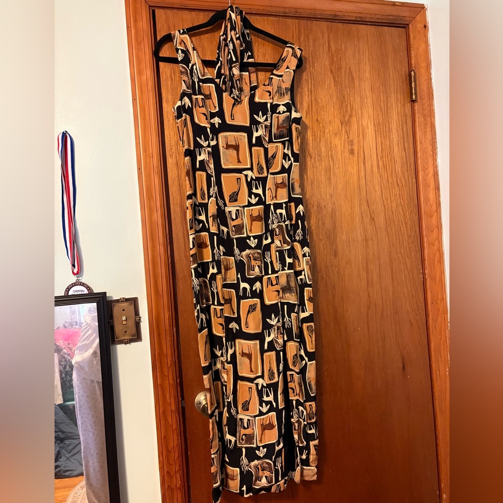 Sleeveless Black and Tan Printed Maxi Dress